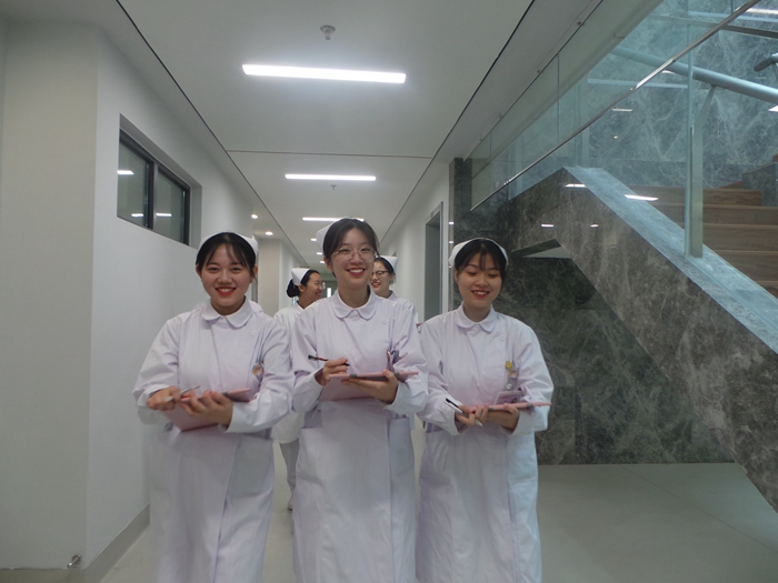 4、模拟病房巡查.JPG