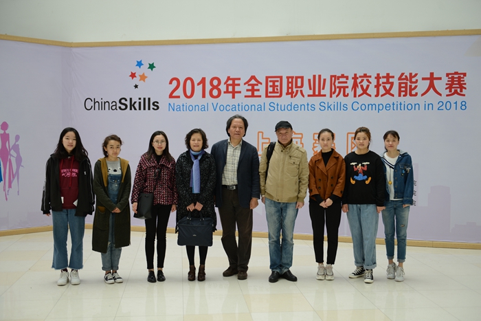 2018年服装国赛上海选拔赛合影.jpg
